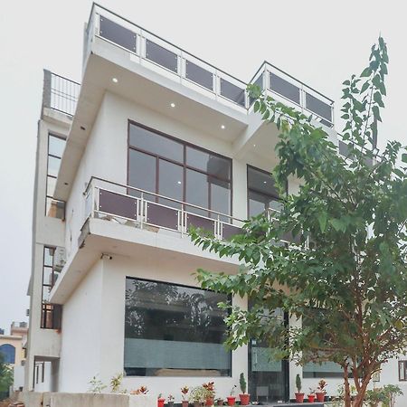 فندق أو واي أو 62646 تاج كلاسيك Tājganj المظهر الخارجي الصورة
