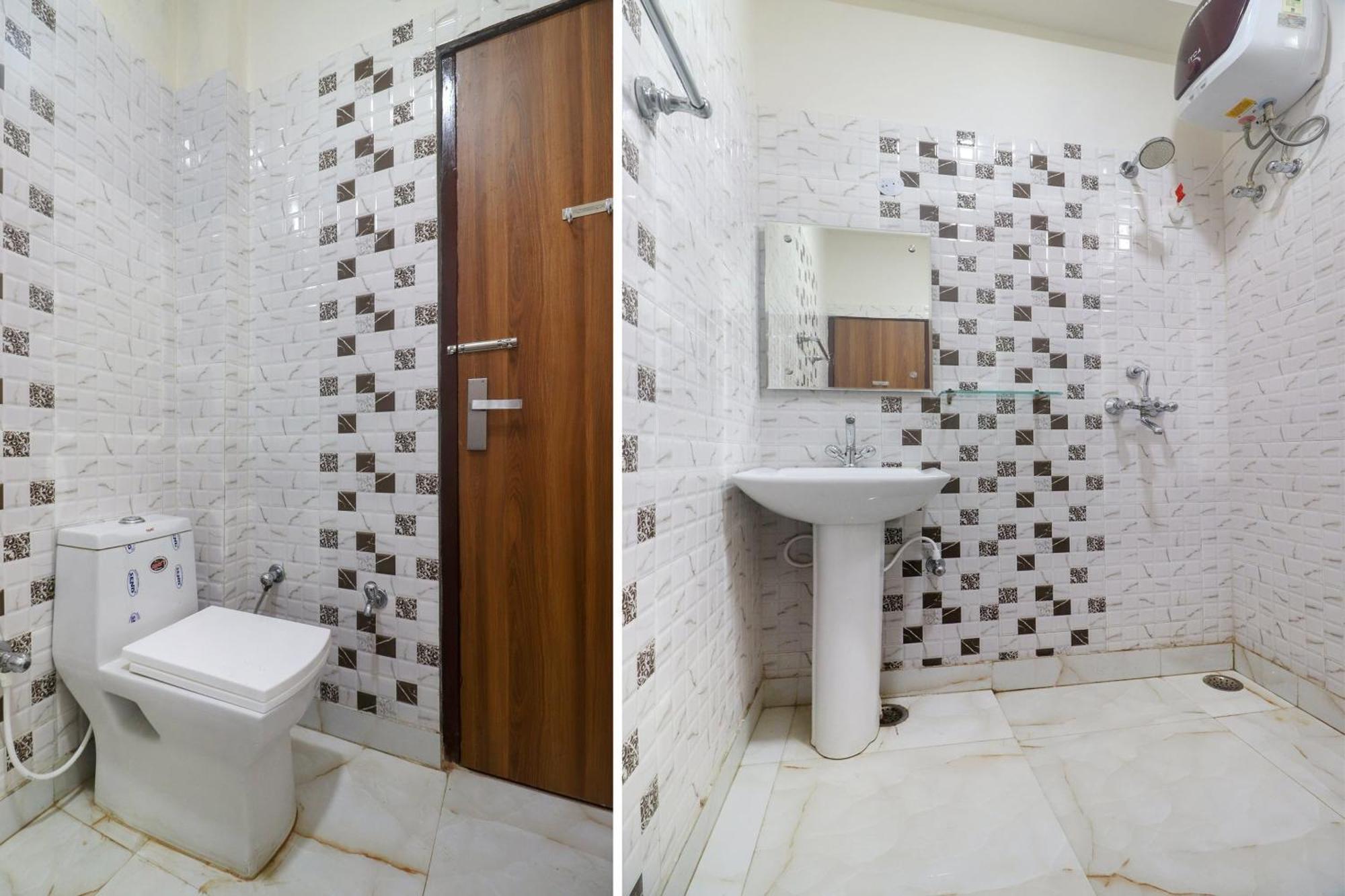فندق أو واي أو 62646 تاج كلاسيك Tājganj المظهر الخارجي الصورة